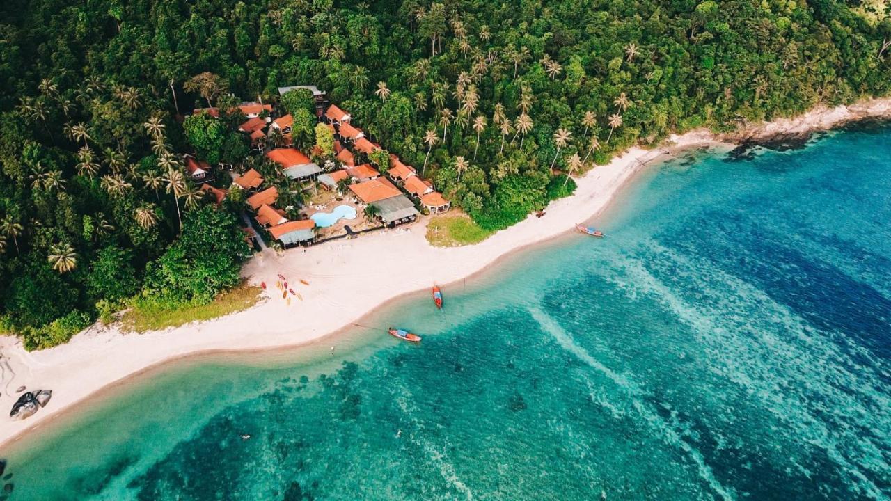 Hotel Adang Island